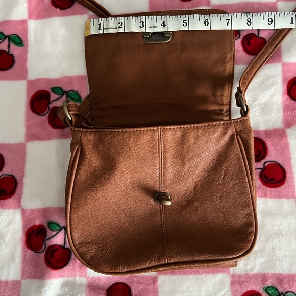 Roxy Brown Crossbody Bag - Picture 4 of 9